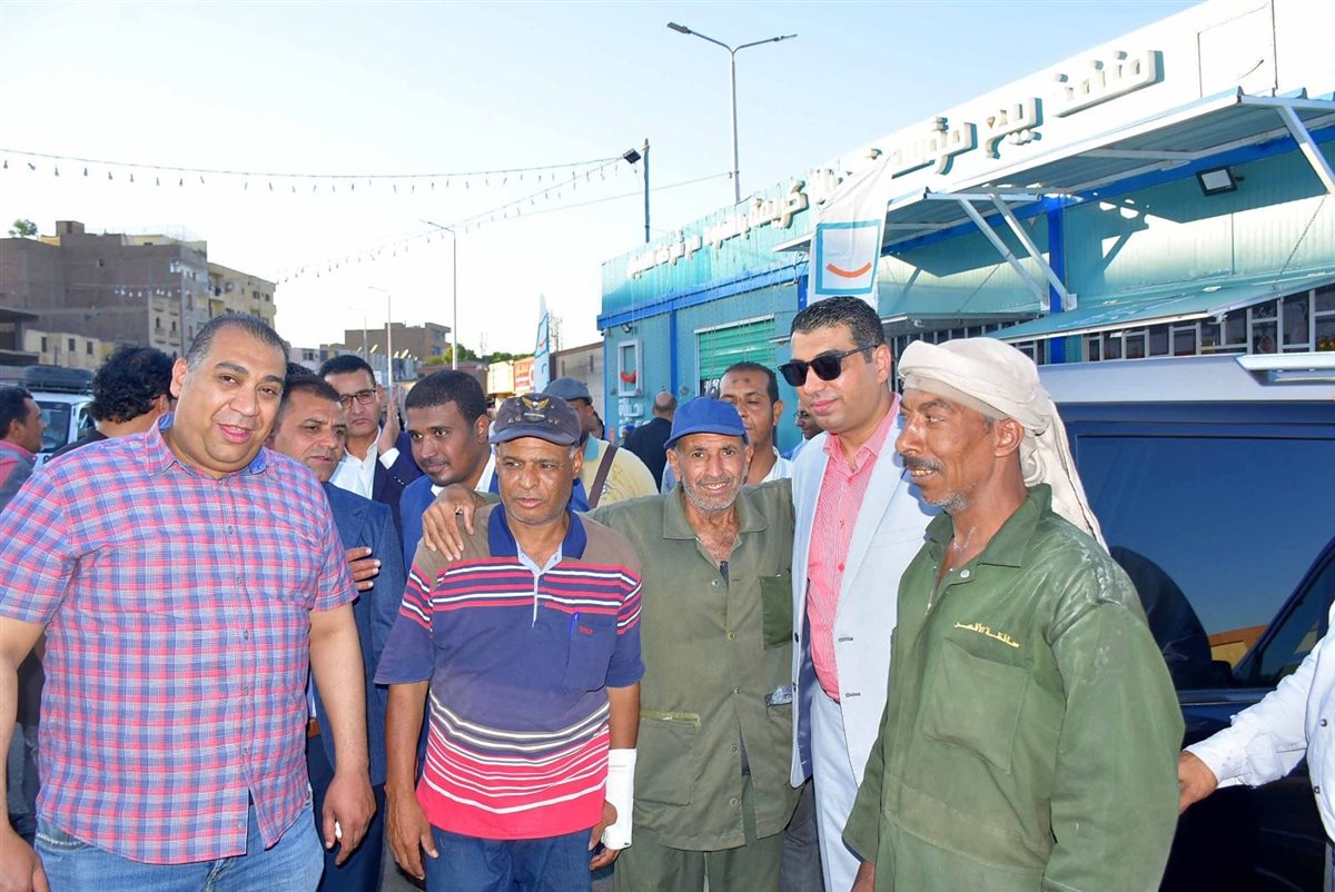 نائب محافظ الأقصر يفتتح منفذ لبيع اللحوم بأسعار مخفضة