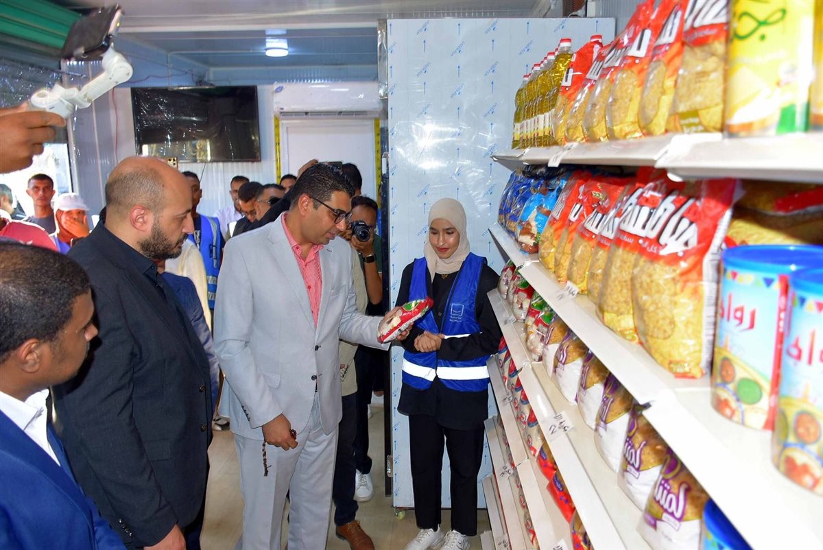 نائب محافظ الأقصر يفتتح منفذ لبيع اللحوم بأسعار مخفضة