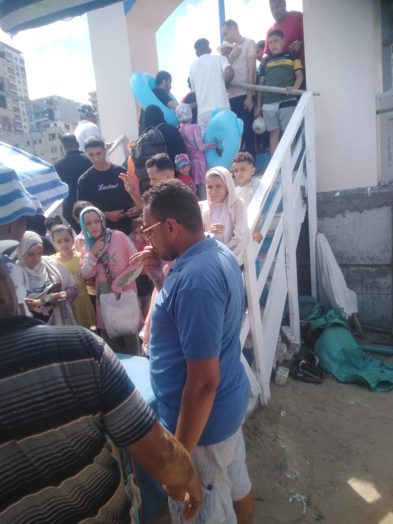 اكتمال نسب الإشغال ببعض شواطئ الإسكندرية 