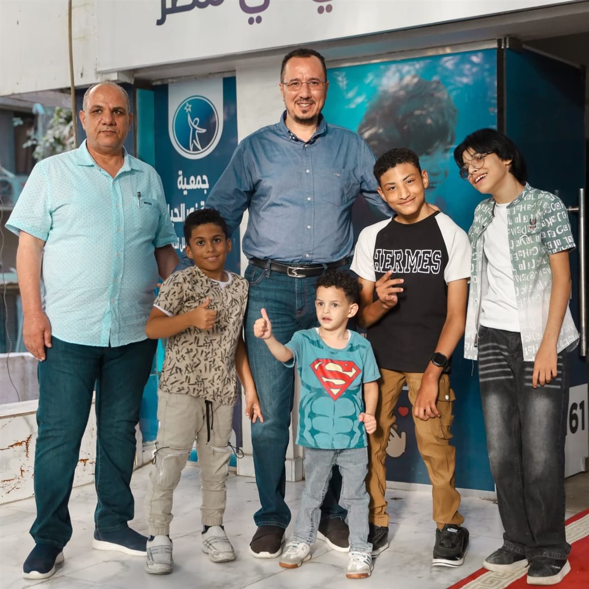 الصور التذكارية مع الاطفال