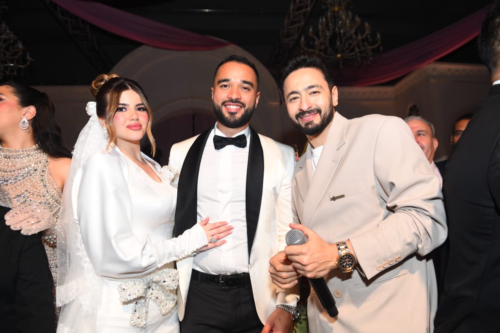 نجوم الغناء يحيون حفل زفاف بسملة ابنة محمد فؤاد 