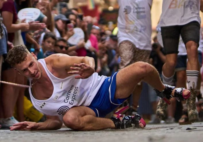 سباق الكعب العالي 