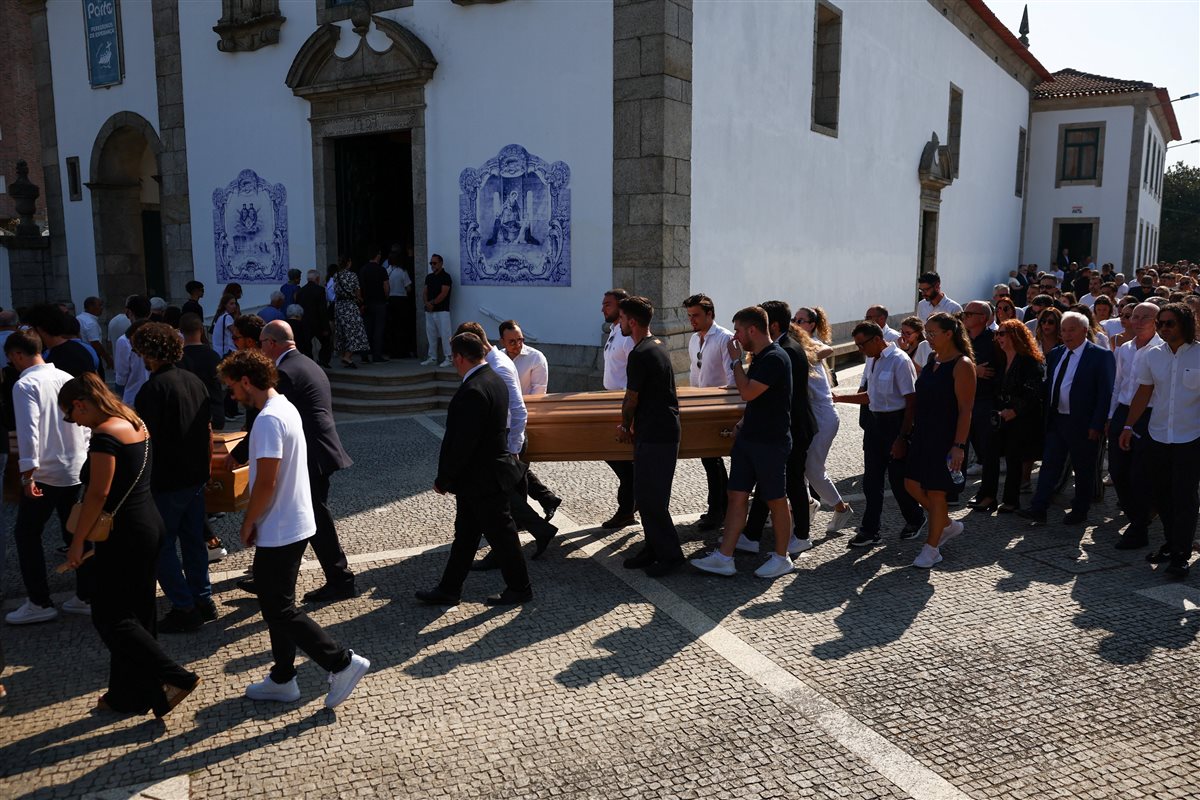 جنازة دييجو جوتا