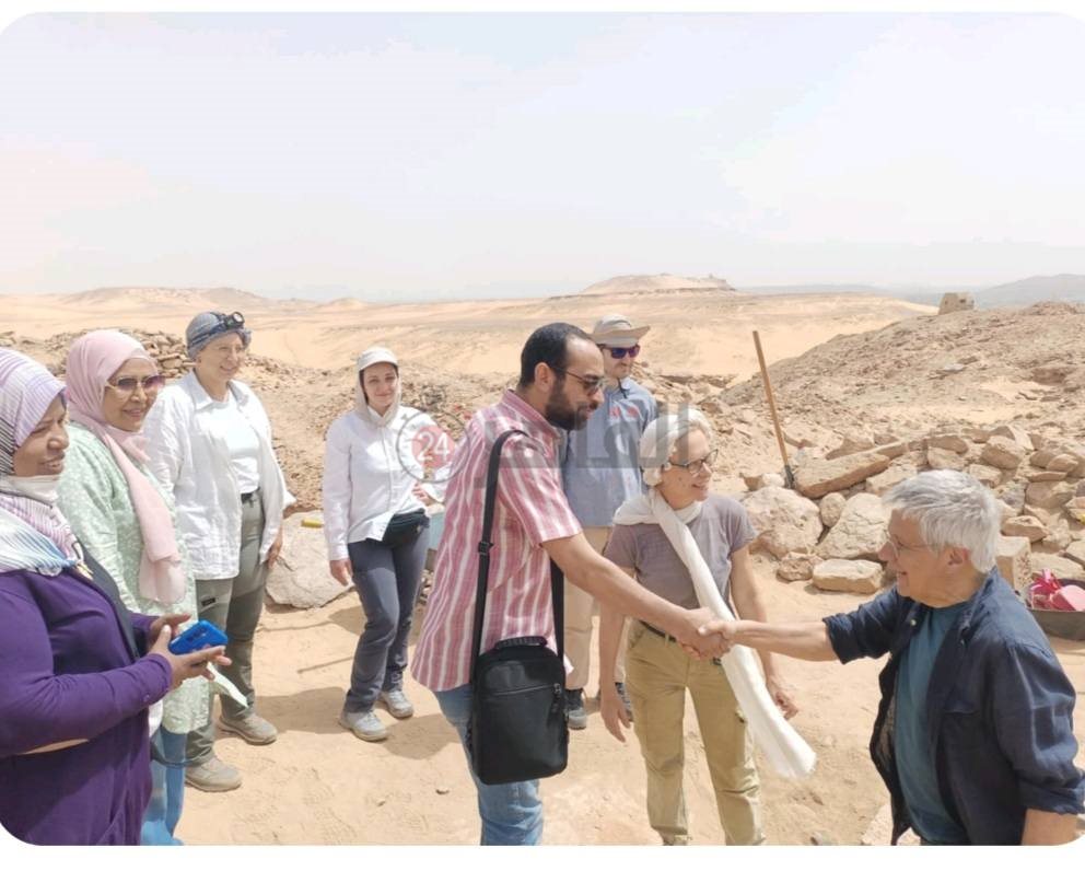 صور جديدة لـ الكشف الأثري بـ ضريح الآغاخان بأسوان