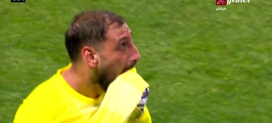 <strong>بكاء دوناروما.. جمال موسيالا يتعرض لـ إصابة صعبة خلال مباراة فريقه ضد باريس سان جيرمان </strong>