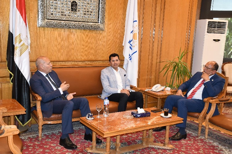 جامعة حلوان 