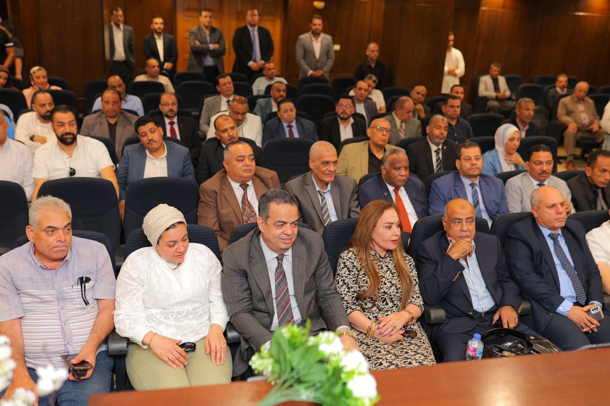 منح النائب أحمد علي درجة الدكتوراه في العلوم السياسية بتقدير امتياز