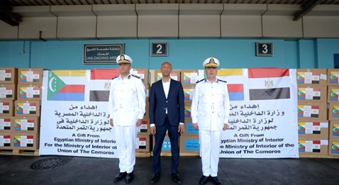 <strong>إيفاد عدة شحنات من الملابس الشرطية إلى جمهورية القمر المتحدة الشقيقة</strong>