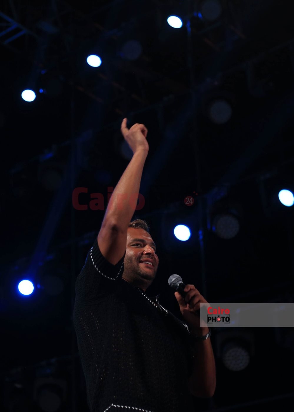 رامي صبري يشعل أولى حفلات مهرجان مراسي 