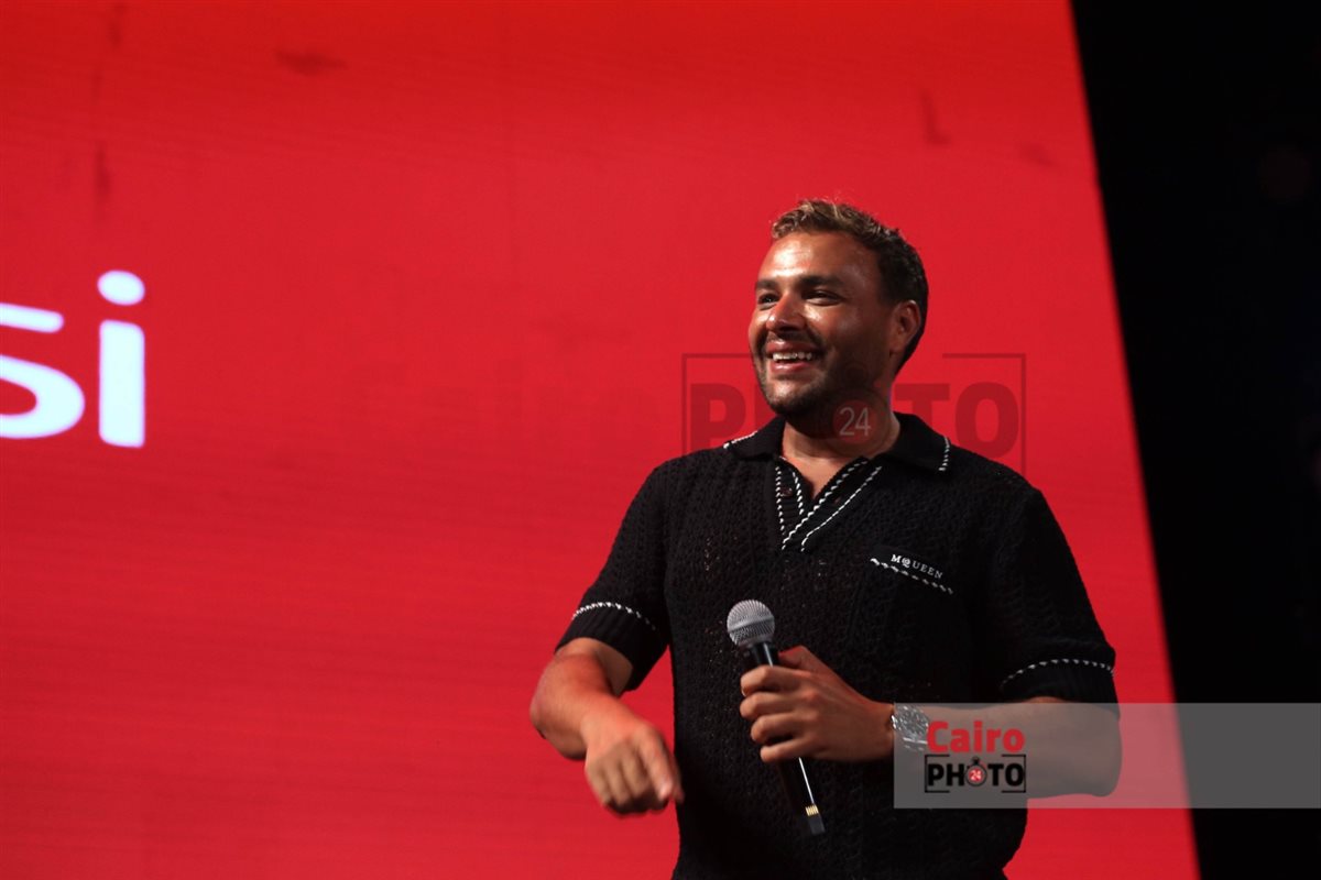 رامي صبري يشعل أولى حفلات مهرجان مراسي 
