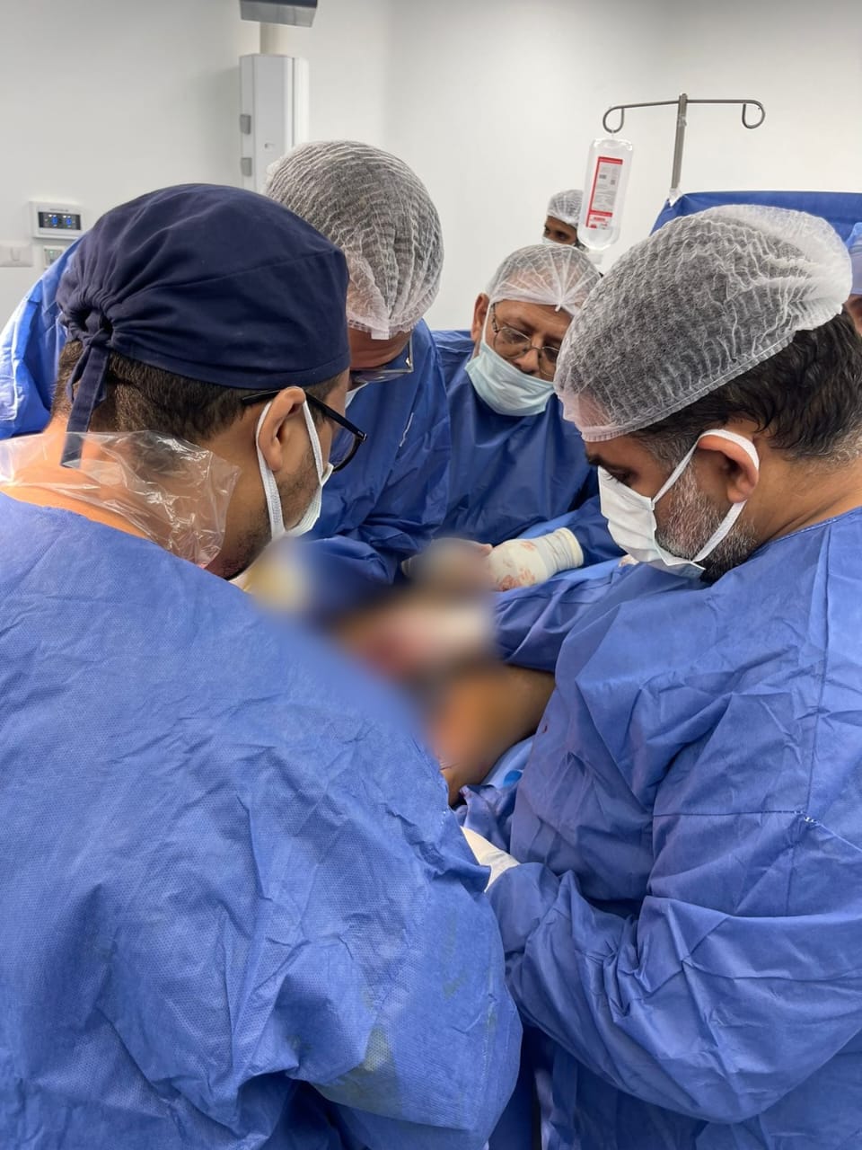 وكيل صحة سوهاج يوفد فريقًا طبيًا من المستشفى العام لمتابعة مصابي حادث جهينة