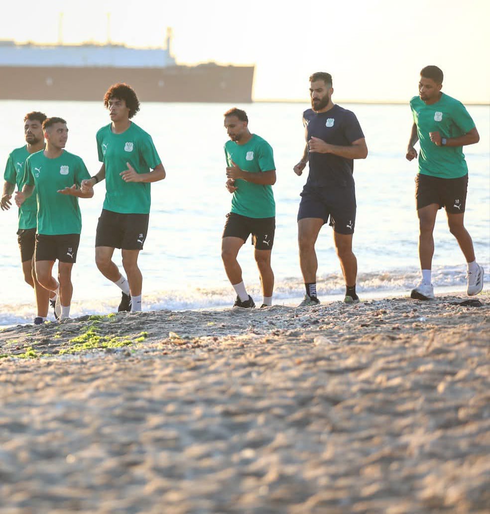 <strong>جانب من تدريبات الفريق الأول للكرة بالنادي المصري على مدار اليوم بمعسكره المغلق المقام حاليا بأحد فنادق مدينة بورفؤاد استعدادًا لانطلاق الموسم الكروي الجديد</strong>