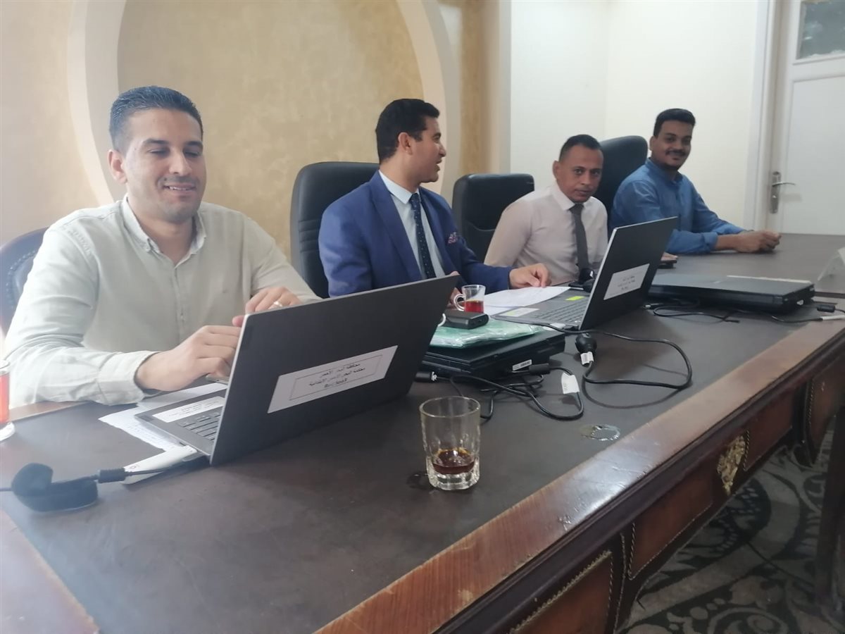 لجنة تلقى طلبات الترشح 