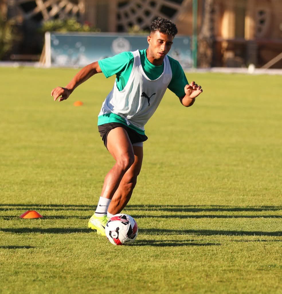 <strong>جانب من تدريبات الفريق الأول للكرة بالنادي المصري على مدار اليوم بمعسكره المغلق المقام حاليا بأحد فنادق مدينة بورفؤاد استعدادًا لانطلاق الموسم الكروي الجديد</strong>