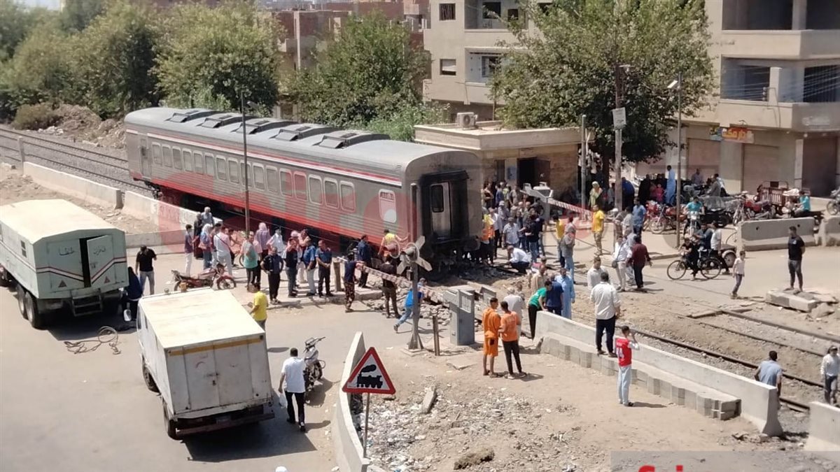موقع حادث قطار الإسكندرية القاهرة في قويسنا 