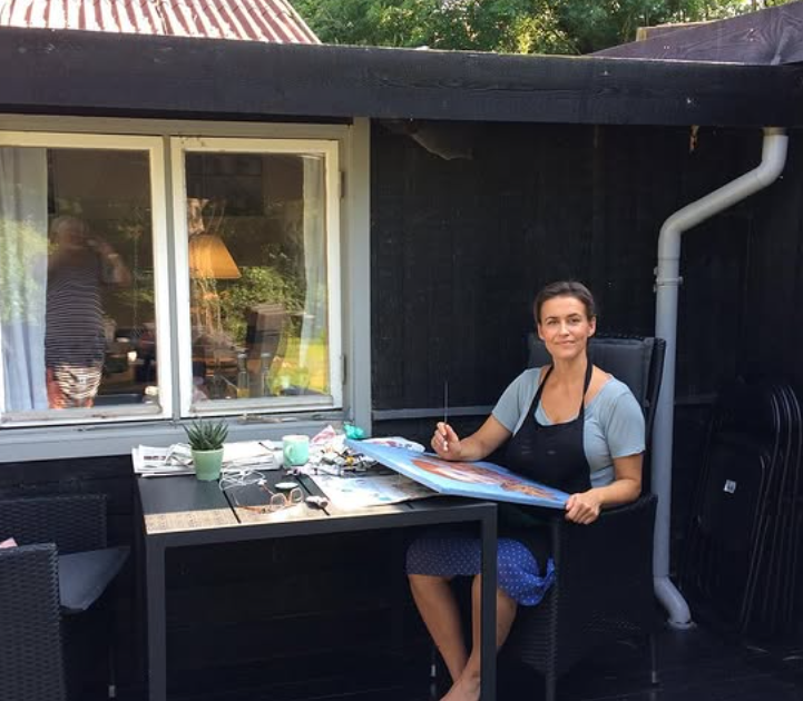 الفنانة التشكيلية ليزا لاش نيلسن