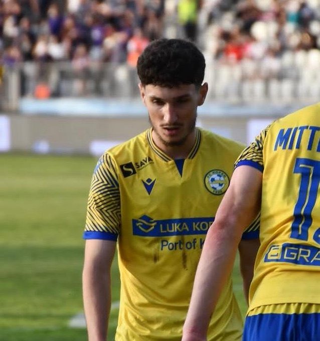 <strong>الكرواتي فران توميك لاعب كوبر السلوفيني</strong>