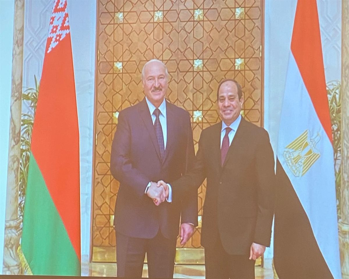 عرض صور للرئيس السيسي ونظيره البيلاروسي خلال الاحتفال