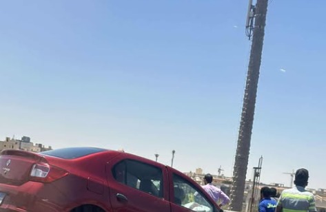 حادث تصادم سيارتين ملاكي أعلى محور جمال عبد الناصر 