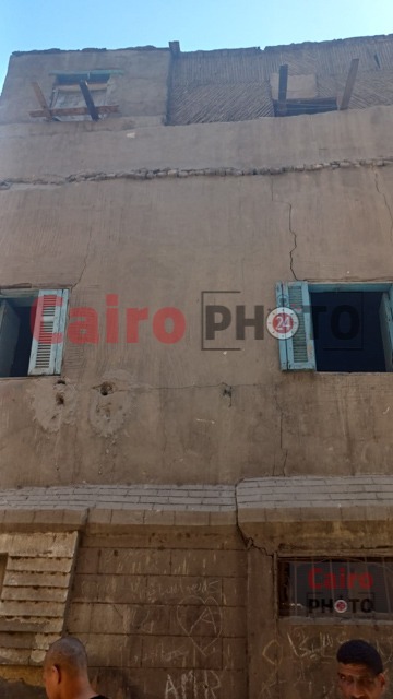 مصدر بمحافظة القاهرة: انهيار عقار بالسيدة زينب دون خسائر بشرية.. وإخلاء مبنى آخر مجاور له  