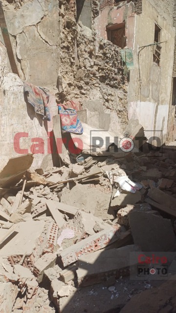 مصدر بمحافظة القاهرة: انهيار عقار بالسيدة زينب دون خسائر بشرية.. وإخلاء مبنى آخر مجاور له  