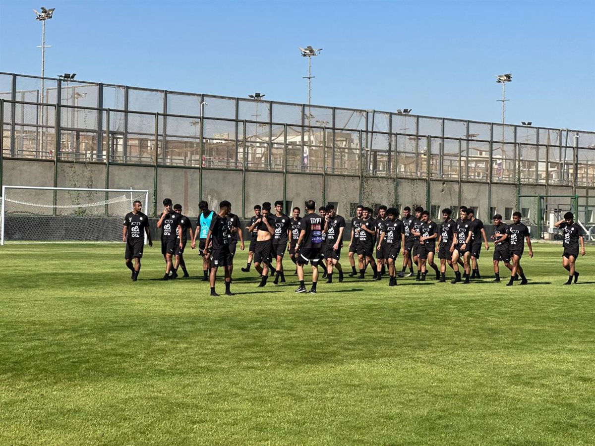 منتخب الشباب يواصل تدريباته.. ونبيه يشيد بحماس اللاعبين