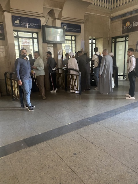 محطة قطارات الأقصر