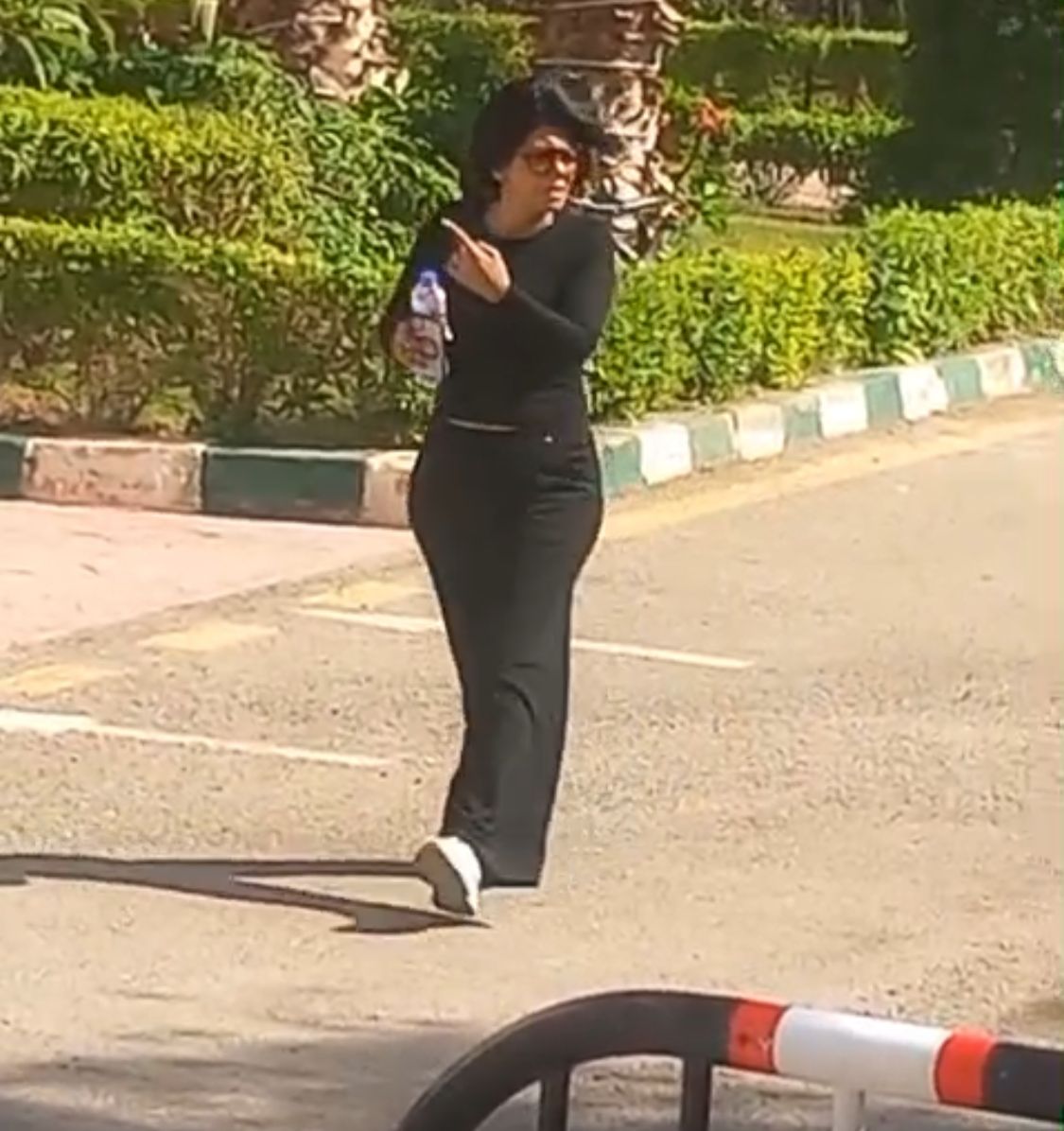 سهر الصايغ في تشييع جنازة سامح عبد العزيز