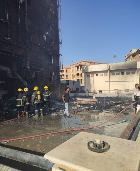 <strong>حريق في دبي مول</strong>