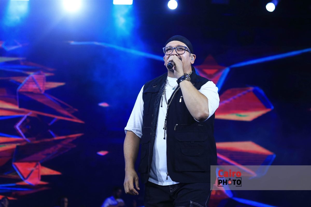 هشام عباس في افتتاح مهرجان المسرح الروماني