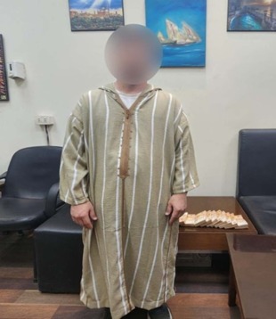 <strong>ضبط شخصين بميناء القاهرة الجوى حال محاولتهما تهريب مبالغ مالية عملات محلية وأجنبية </strong>