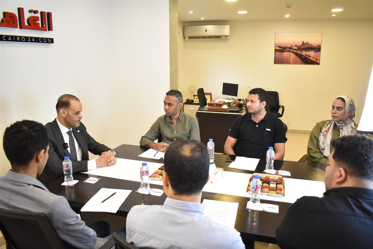 السفير حاتم رسلان يتحدث في ندوة القاهرة 24