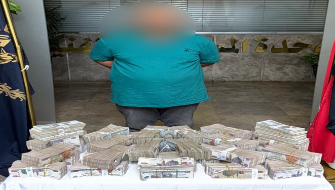 المتهم بسرقة مبلع مالي 