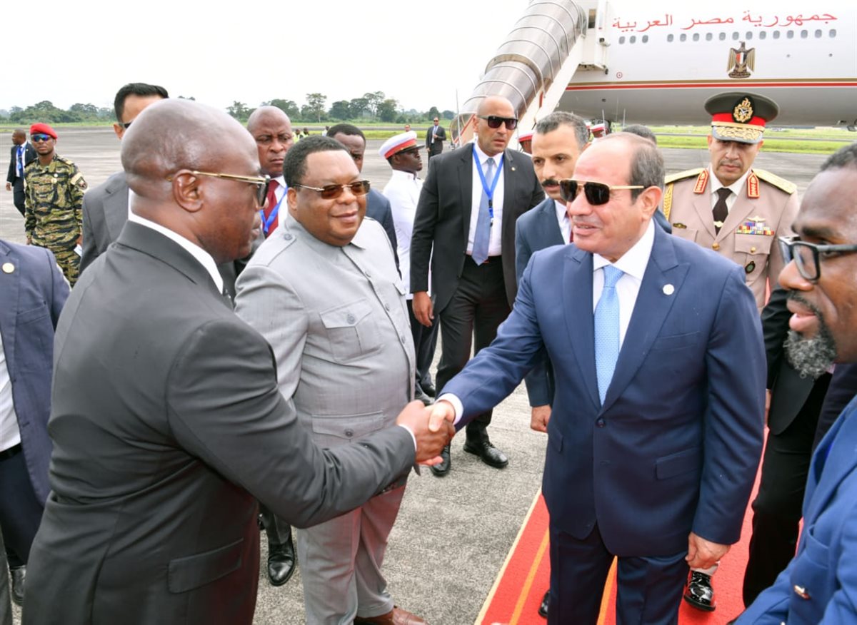 السيسي يصل إلى غينيا الاستوائية