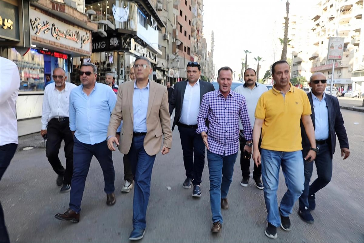 محافظ الجيزة يتفقد جهود حملات النظافة ورفع الإشغالات بشارع فيصل وكعابيش