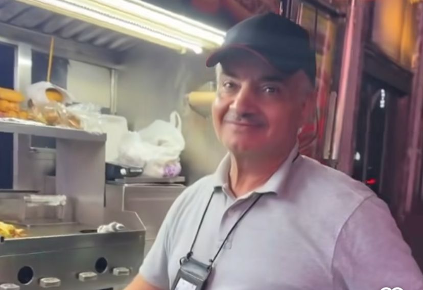 رمضان البائع المصري بتايمز سكوير 