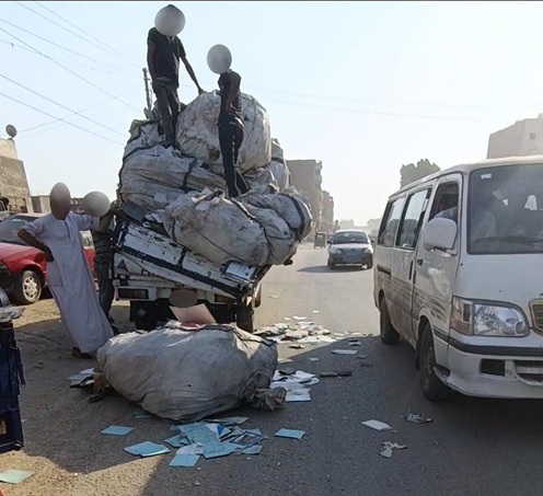 القبض علي سائق ربع نقل يسير عكس الإتجاه بالجيزة