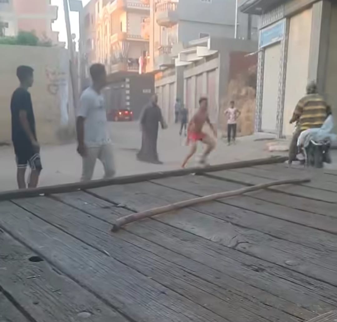 جانب من الفيديو المتداول 