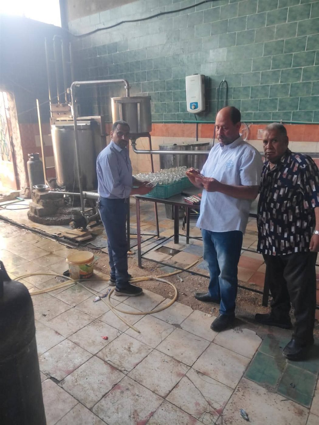 ضبط عصير غير صالح للاستخدام