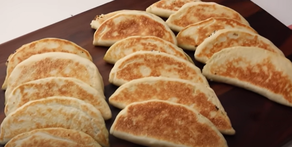 عجينة المناقيش السريعة