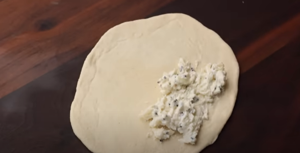 عجينة المناقيش السريعة