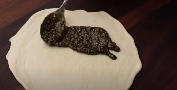 عجينة المناقيش السريعة