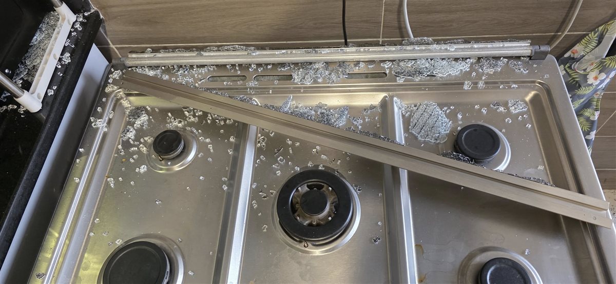 انفجار زجاج بوتاجاز