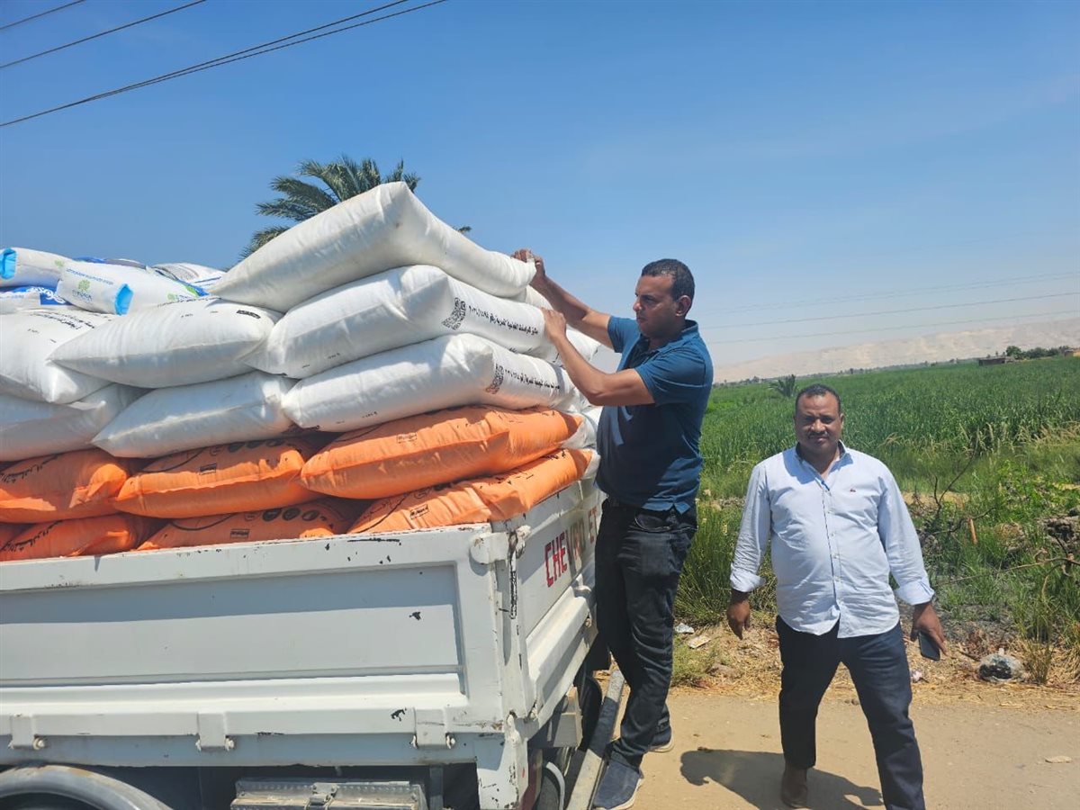 تموين الأقصر يضبط أسمدة مدعمة