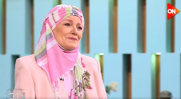 مشيرة إسماعيل وابنتها في ضيافة منى الشاذلي 