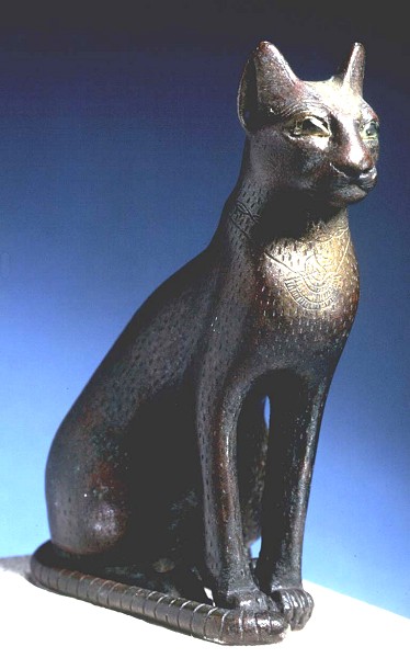 تحفة من البرونز والكريستال