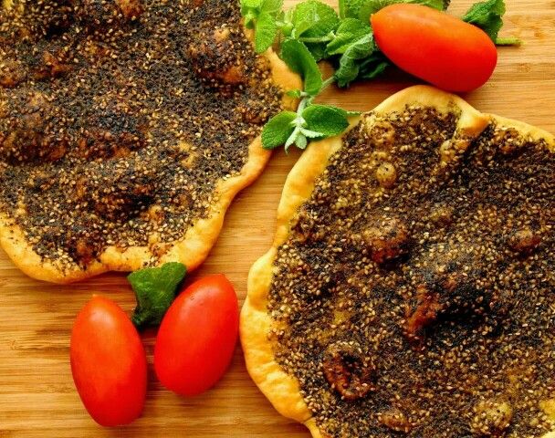 عجينة المناقيش مثل المطاعم