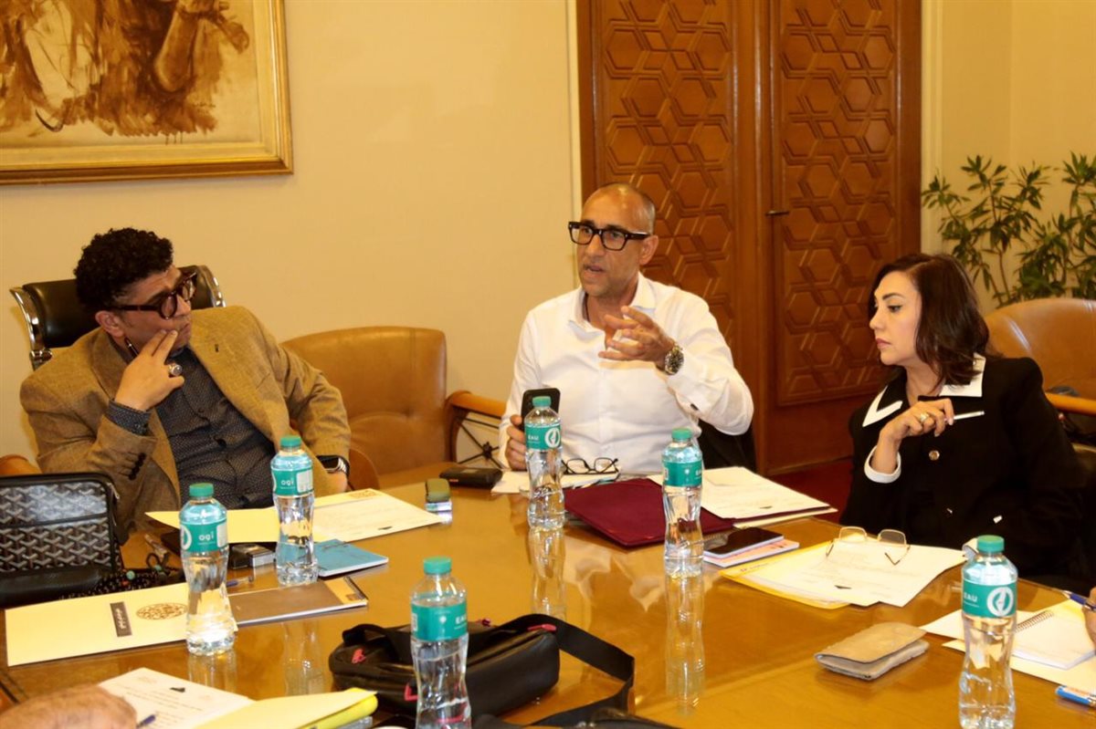 لقطات من اجتماع اللجنة العليا للدورة 33 من مهرجان ومؤتمر الموسيقى العربية