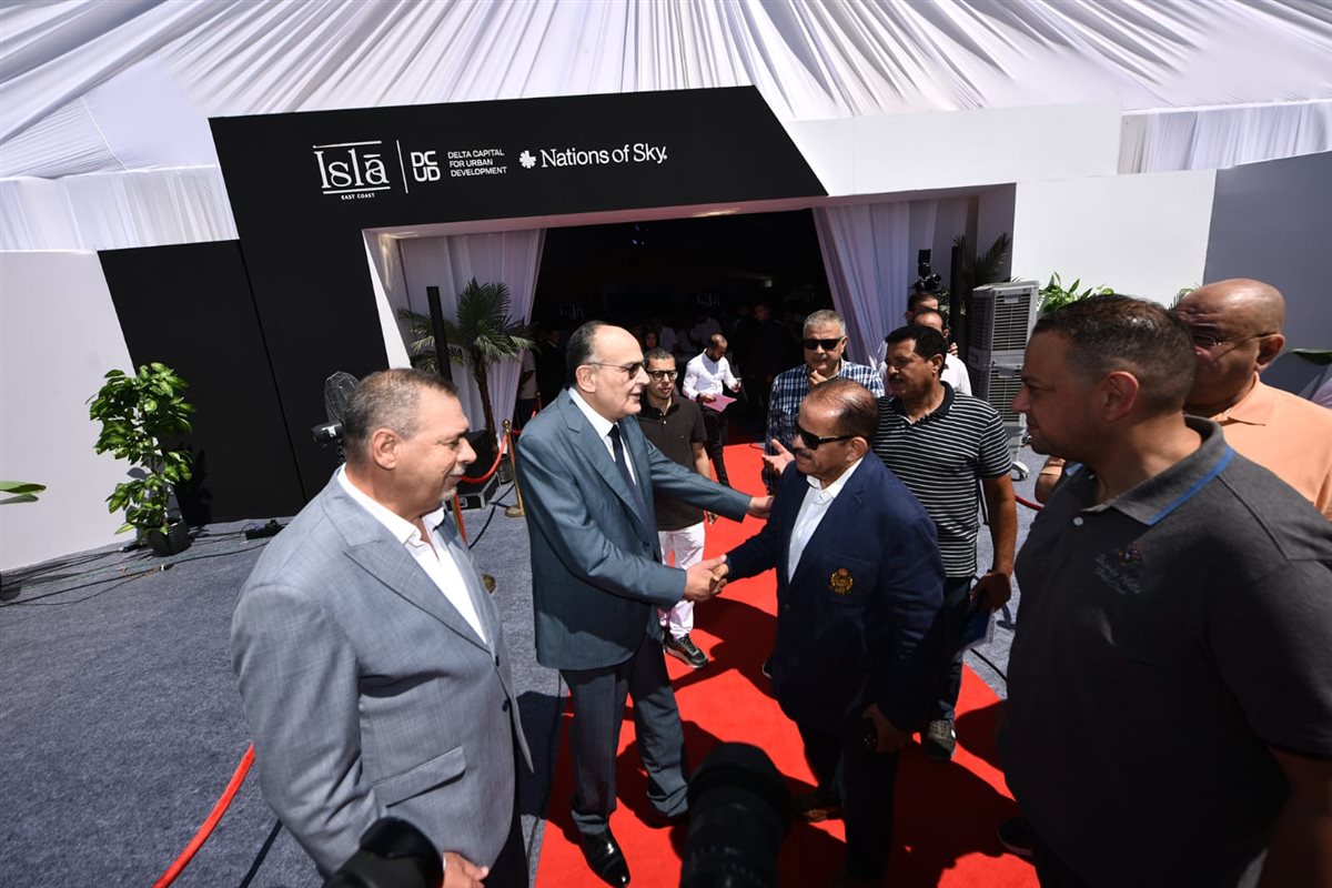 مسؤولي شركة دلتا كابيتال للتطوير العمراني