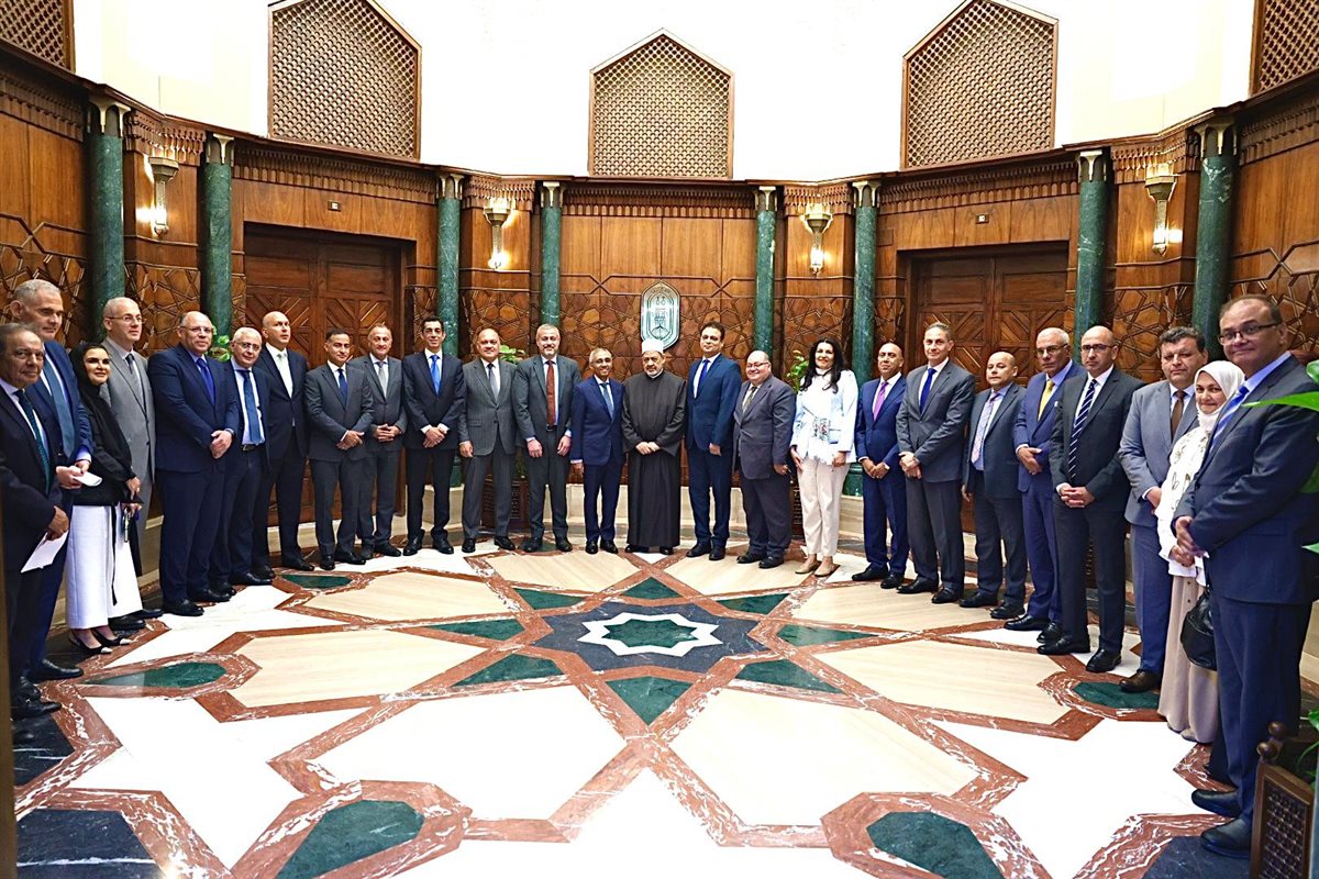 لقاء شيخ الأزهر والسفراء الجدد